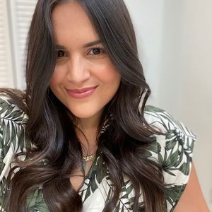 Meet your Posher, Carla